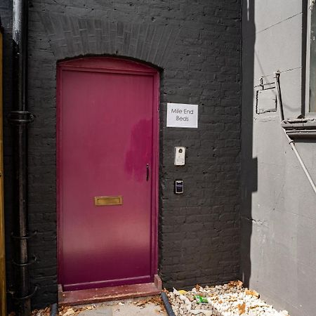 Хостел Mile End Beds Лондон Екстер'єр фото