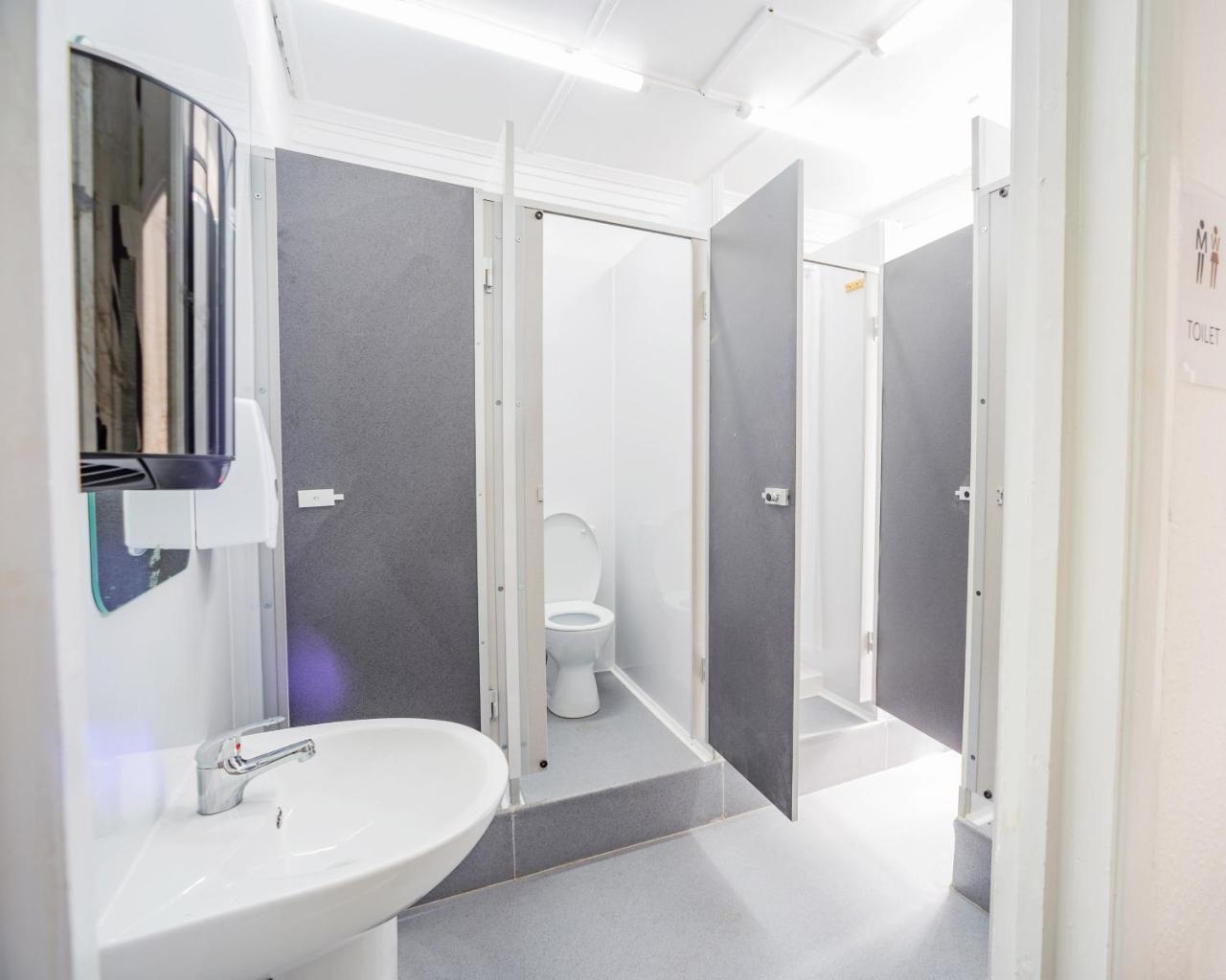 Хостел Mile End Beds Лондон Екстер'єр фото