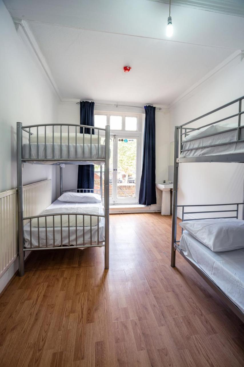 Хостел Mile End Beds Лондон Екстер'єр фото
